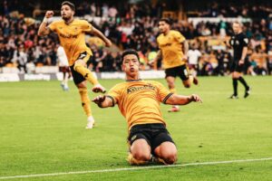 Wolves Stun Premier League Champions: Manchester City's Unbeaten Run Broken